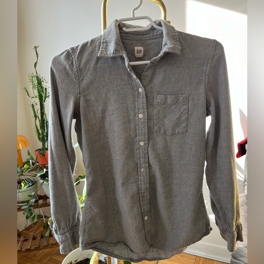 GAP Women Button Down Shirt